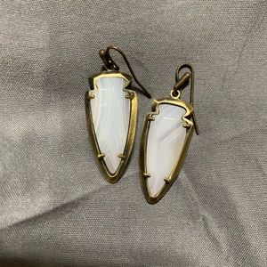 White / Gold arrowhead earrings